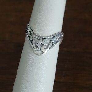 Elegant Filigree Sterling Silver Womens Ring Size 8
